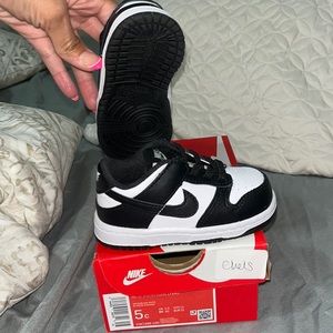 unisex baby nike sneakers , nike dunk low .